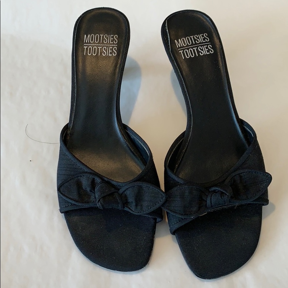 Mootsie Tootsie kitten heels